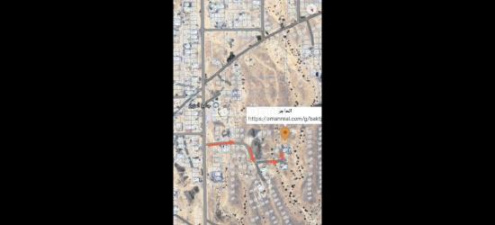انا المالك الحاجر الأولى خلف جامع العزيز تبعد350 عن الشارع الرئيسي