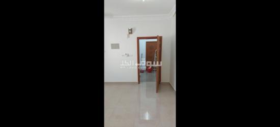 للايجار غرفة بمساحة واسعة مع دورة مياه في المعبيلة بالقرب من الخميس للأحذية - 2