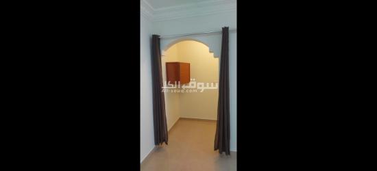 للايجار غرفة بمساحة واسعة مع دورة مياه في المعبيلة بالقرب من الخميس للأحذية - 3