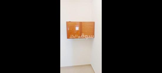 للايجار غرفة بمساحة واسعة مع دورة مياه في المعبيلة بالقرب من الخميس للأحذية - 4