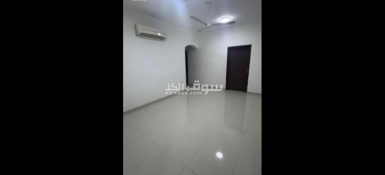 للبيع شقة ممتازة في موقع ممتاز في المعبيلة الجنوبية السابعة خط المعارض قريب الخدمات