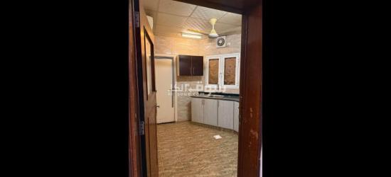 للايجار شقة ممتازة بموقع ممتاز في الخوض في شارع السد بالقرب من الافق للشقق الفندقية ومكتبة فكرة - 5