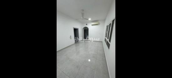 للايجار شقة ممتازة في الدور الاول وبمساحة واسعة في المعبيلة الجنوبية بالقرب من الممشى في شارع الخير - 2