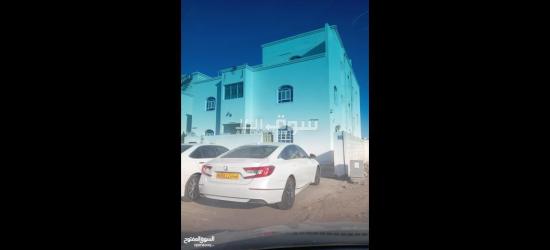 للايجار شقة ارضية ممتازة في المعبيلة في حي النور بالقرب من حديقة ومساجد قائمة